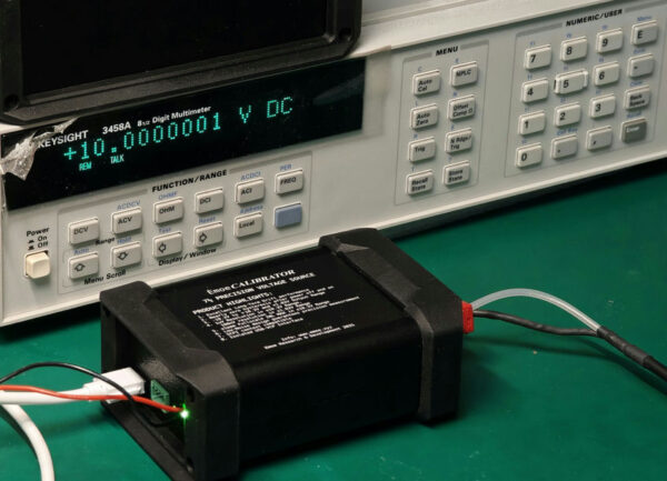 EmoeCalibrator-7½精密电压源